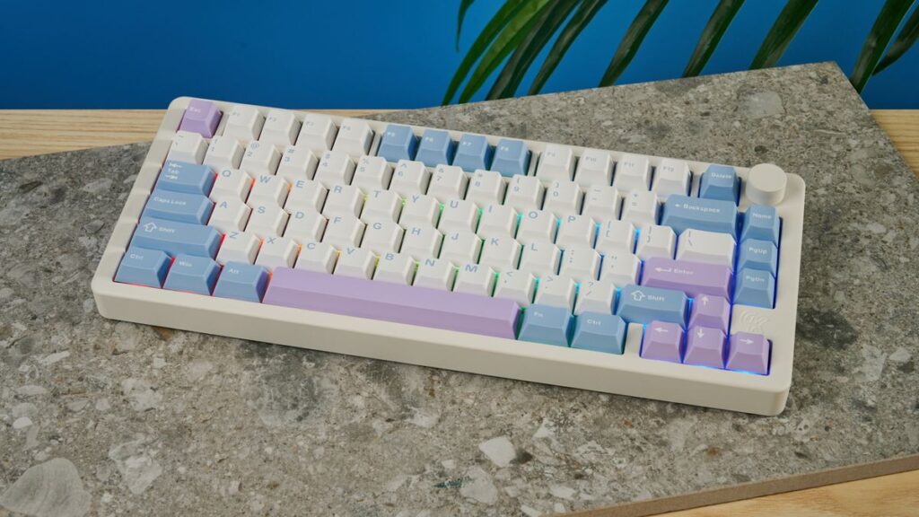 Gamakay TK75 Pro Mechanical Keyboard Review